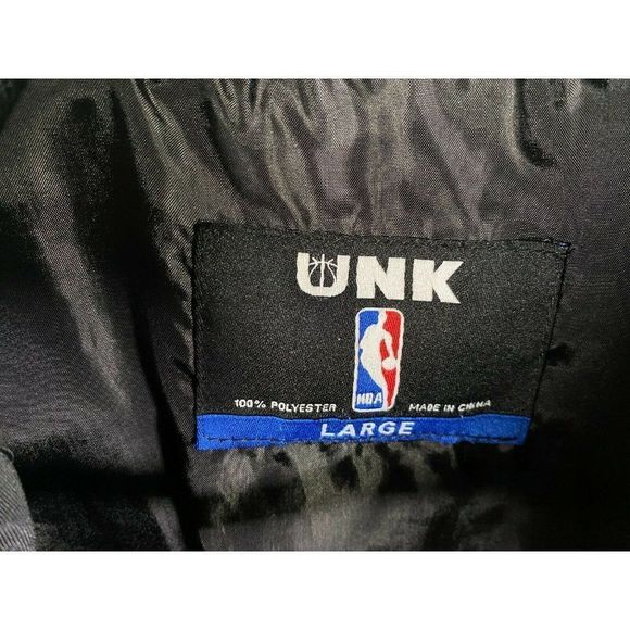 UNK NBA Cleavand Cavilers Jacket Black Front Chest Spell-out - Large - Picture 4 of 4
